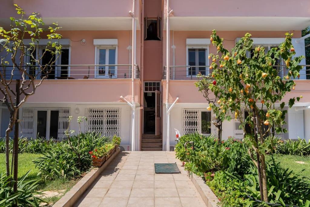 Modern And Designed 2Br W Garden Adalar Exterior foto